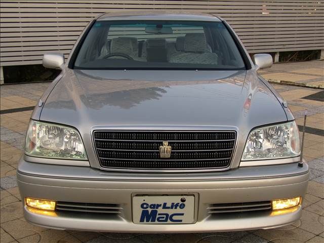 CROWN sedan
