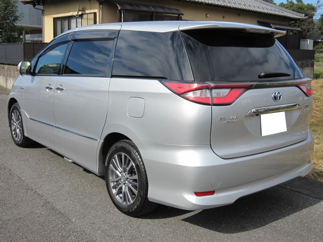ESTIMA HYBRID 4WD