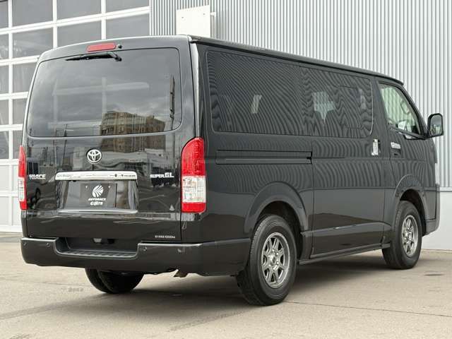 HIACE van 4WD