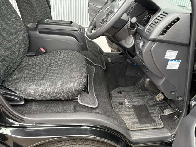 HIACE van 4WD