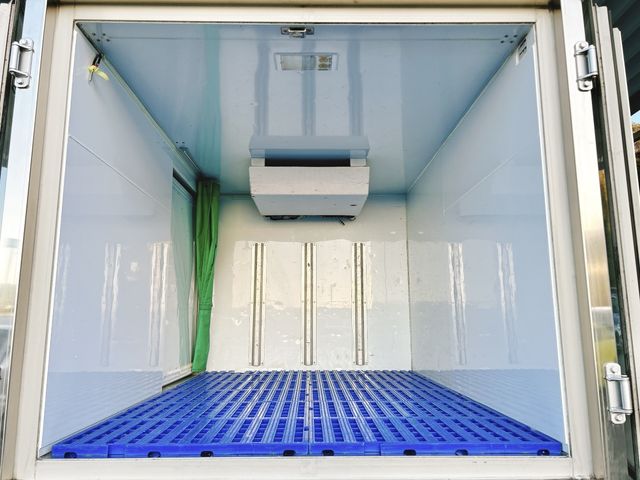 MINICAB truck