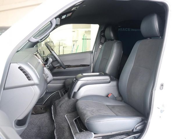 HIACE van 4WD