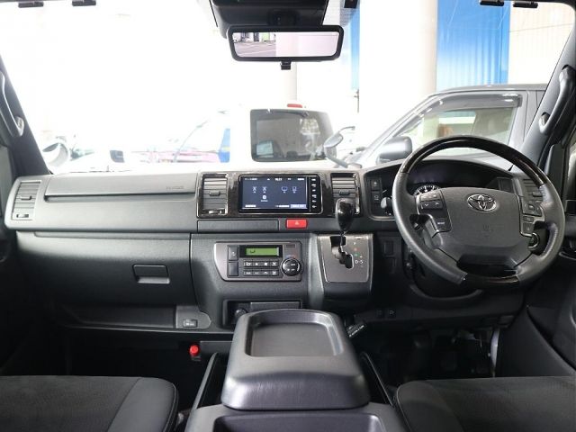 HIACE van 4WD