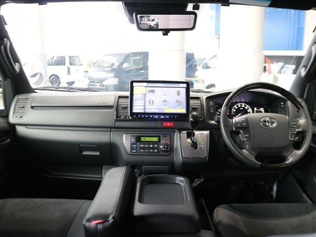 HIACE van 4WD