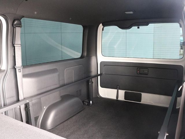 HIACE van 4WD