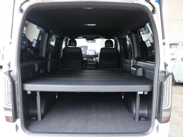HIACE van 4WD