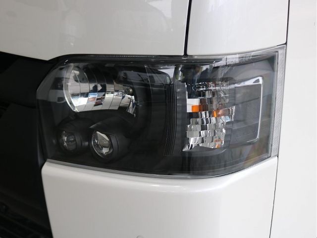 HIACE van 4WD