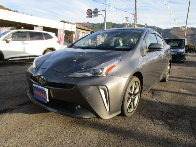 PRIUS 4WD