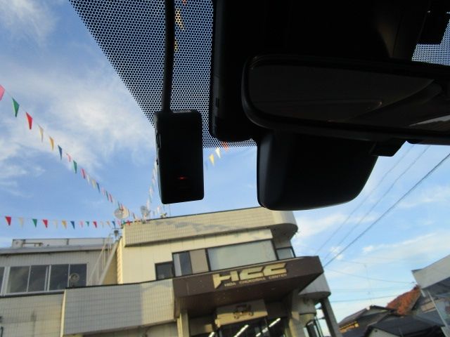 PRIUS 4WD