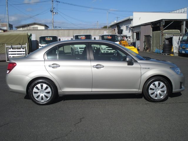 COROLLA AXIO HYBRID