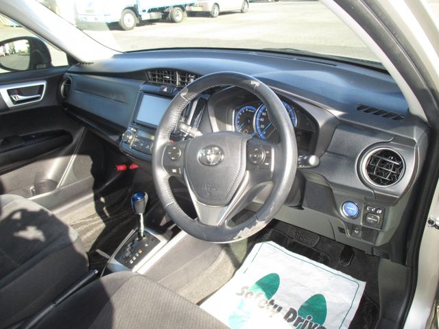 COROLLA AXIO HYBRID