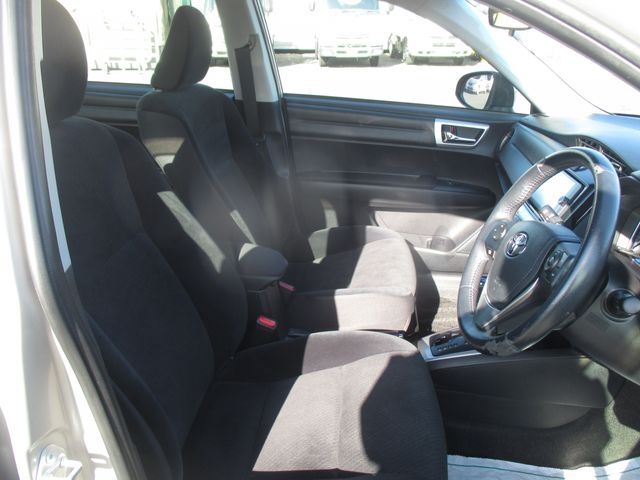 COROLLA AXIO HYBRID
