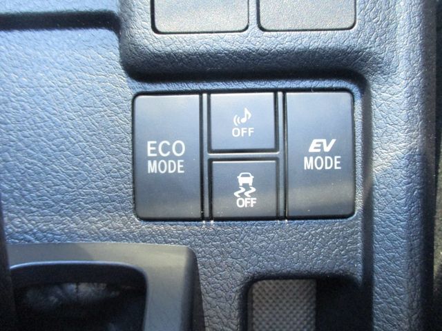 COROLLA AXIO HYBRID