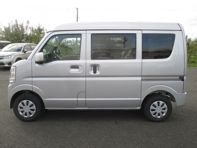 NV100 CLIPPER 4WD