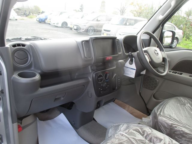 NV100 CLIPPER 4WD