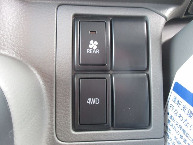NV100 CLIPPER 4WD