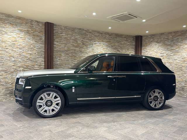 ROLLS-ROYCE Cullinan