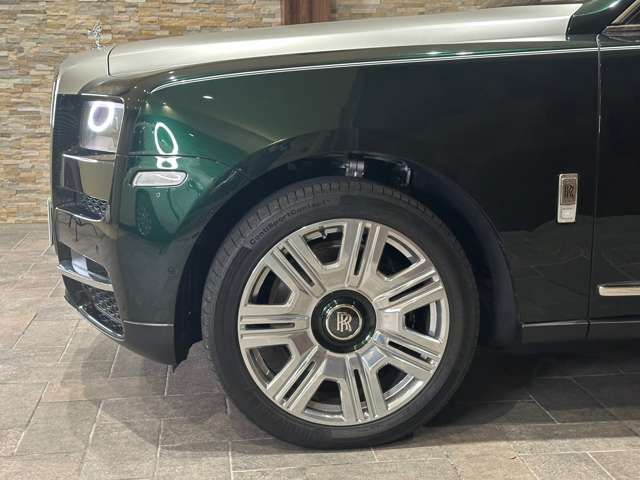 ROLLS-ROYCE Cullinan