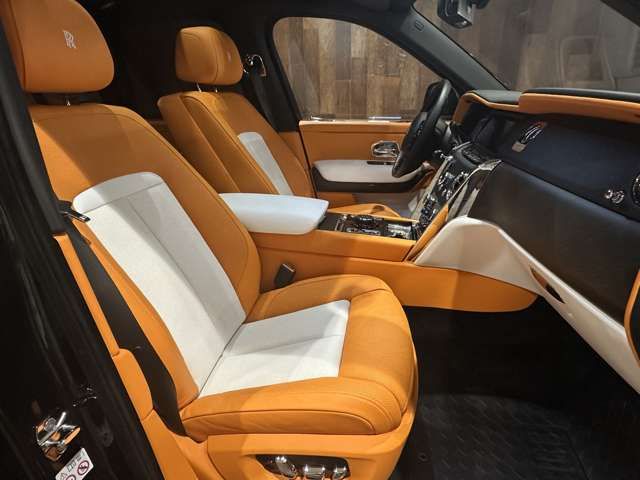 ROLLS-ROYCE Cullinan