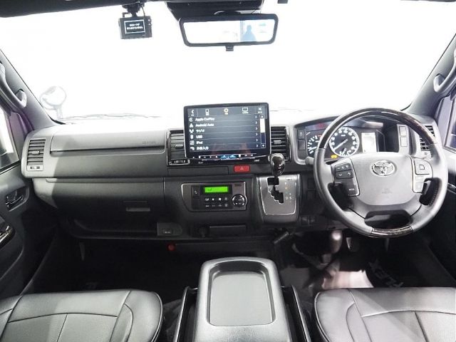 HIACE van 4WD