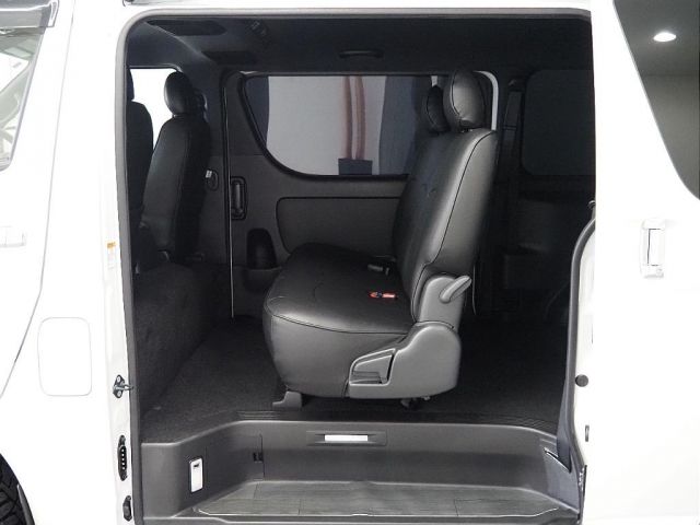 HIACE van 4WD