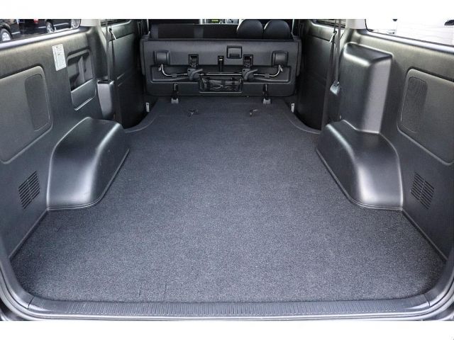 HIACE van 2WD