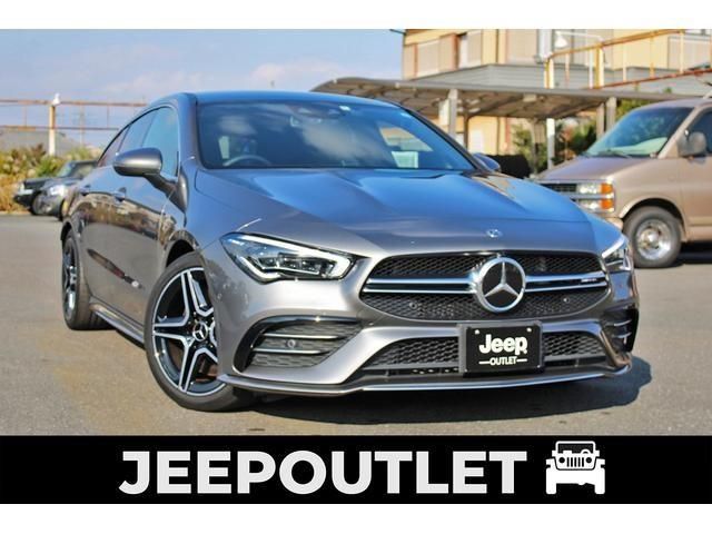 MERCEDES AMG CLA Shooting Brake