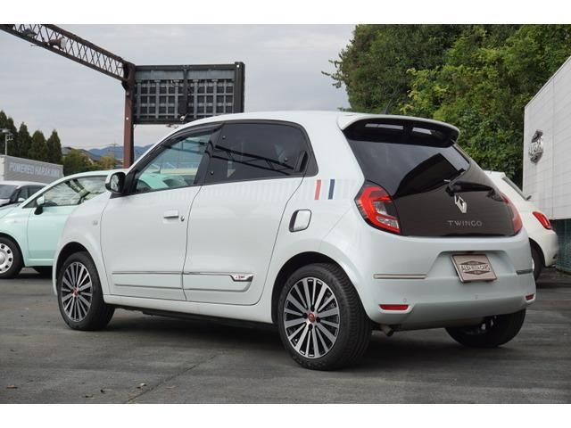 RENAULT TWINGO