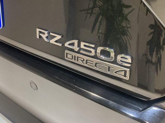 LEXUS RZ450e
