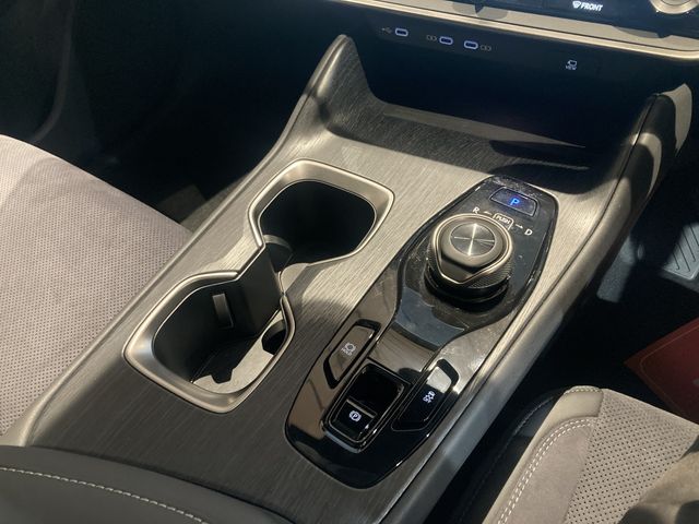LEXUS RZ450e