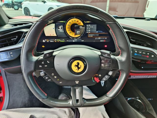FERRARI SF90 Stradale
