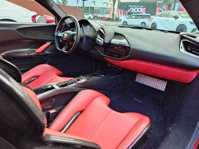 FERRARI SF90 Stradale