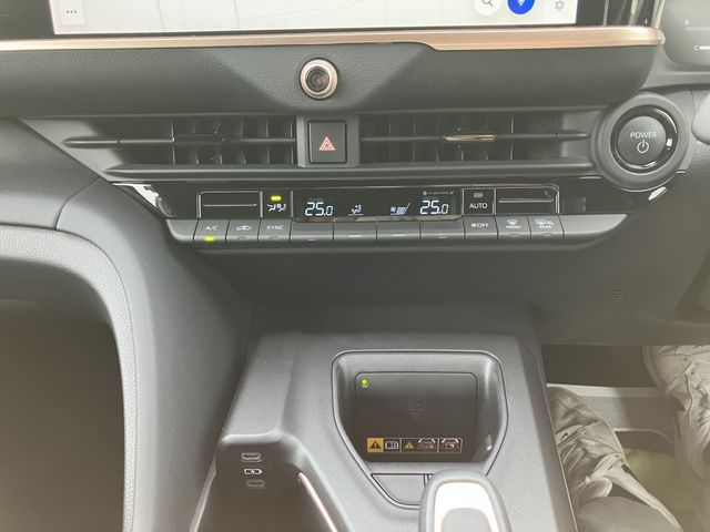 CROWN CROSSOVER