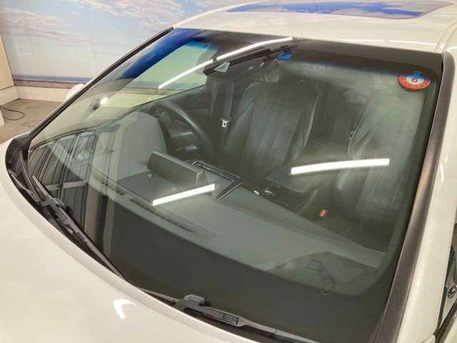 CROWN sedan hybrid 4WD