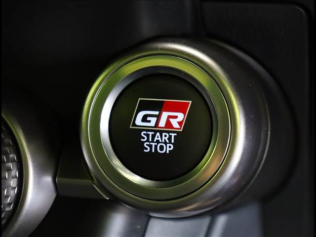 GR86