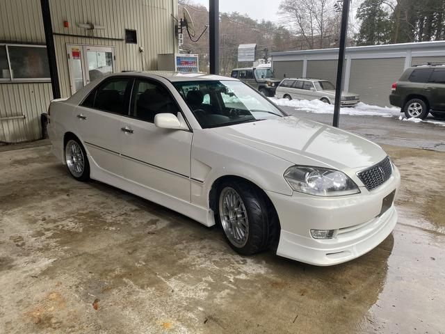 MARK2 sedan