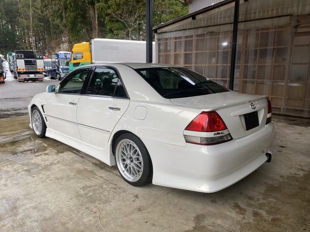 MARK2 sedan