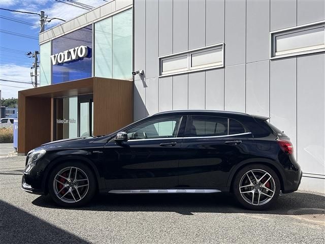 MERCEDES AMG GLA class