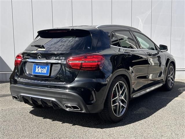 MERCEDES AMG GLA class