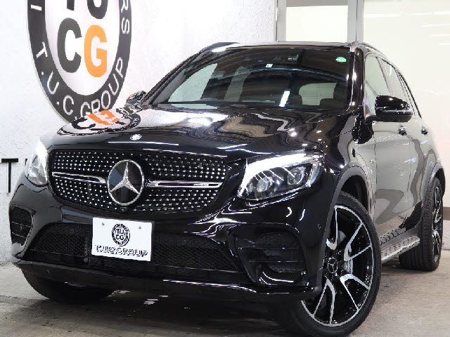 MERCEDES AMG GLCclass