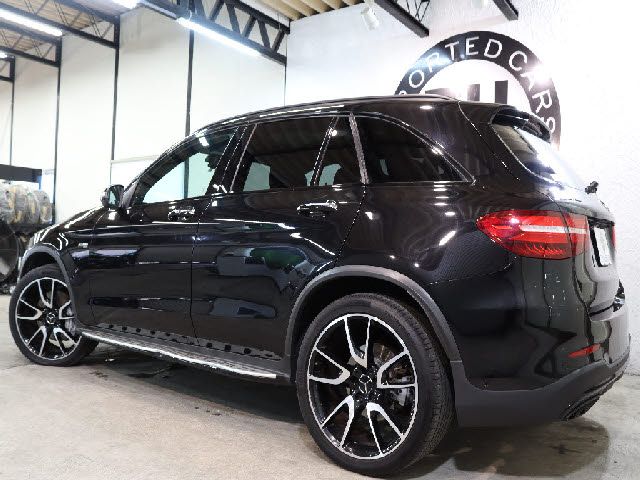 MERCEDES AMG GLC-class