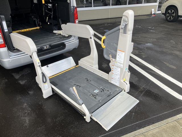 HIACE van 4WD