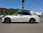 CROWN sedan hybrid
