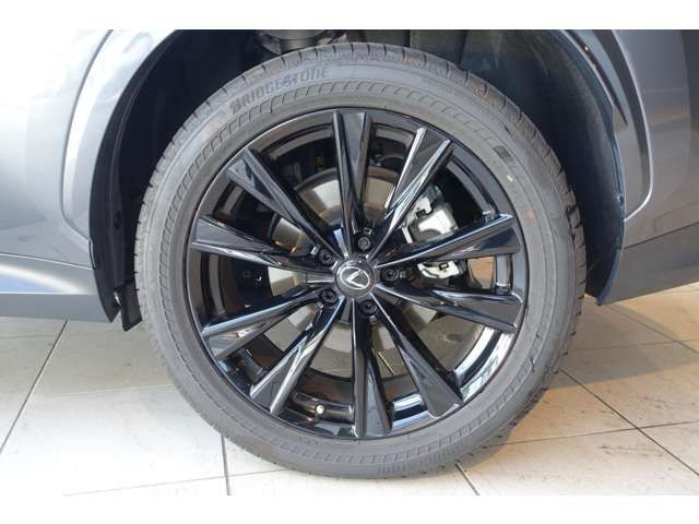 LEXUS NX450h+ AWD