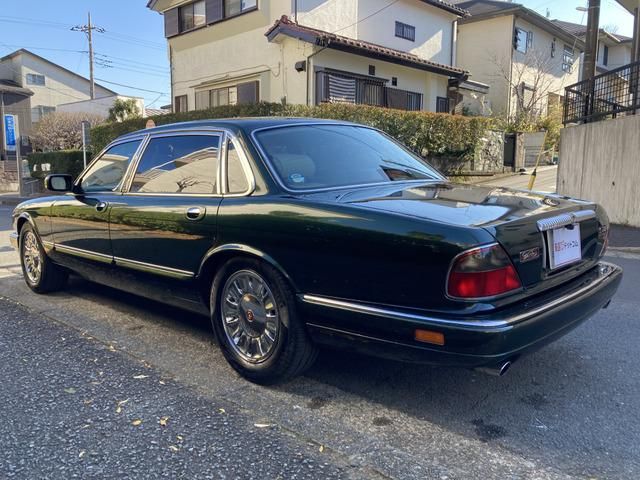 DAIMLER DAIMLER