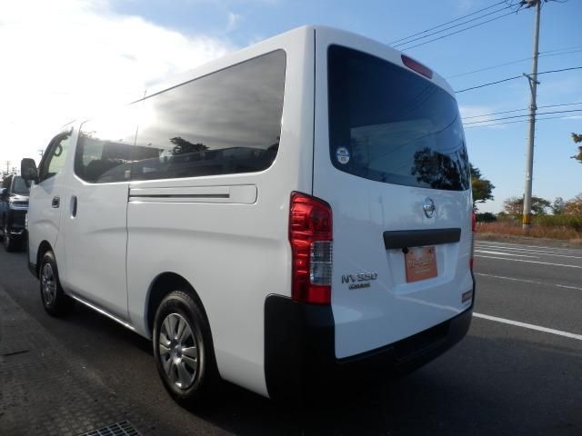NV350 CARAVAN 4WD