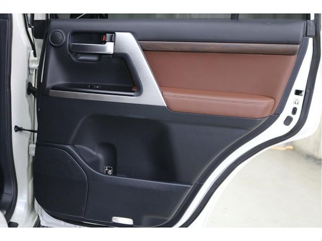 LANDCRUISER wagon