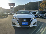 CROWN sedan hybrid