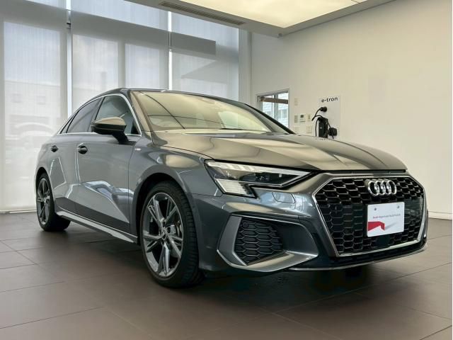 AUDI A3 Sedan