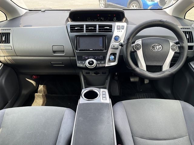 PRIUS Alpha